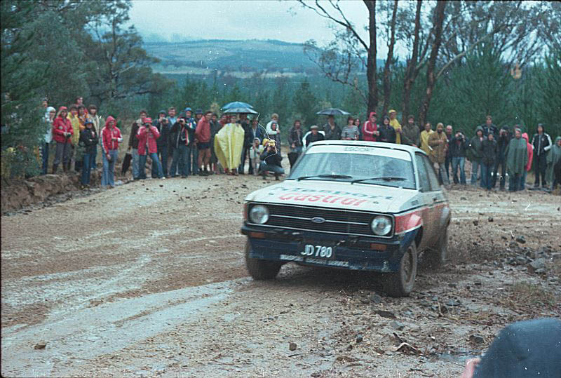 Castrol_International_1979_Escort_RS1800_(Blair_Robson)_1