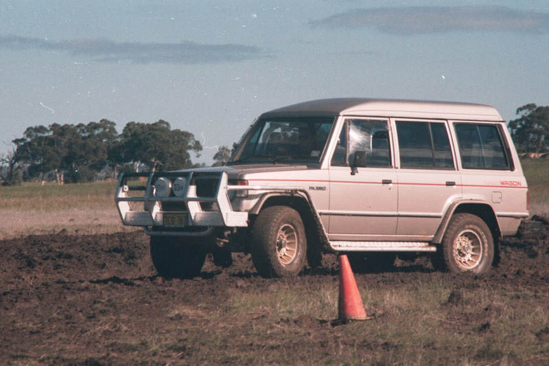 LCC_Mudplug_1987_Pajero_(Simon_Foley)