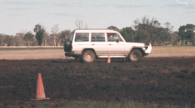 LCC_Mudplug_1987_Pajero_(Simon_Foley)_2